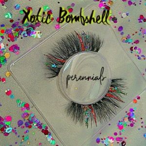 🦋“𝔹𝕆𝕄𝔹𝕊ℍ𝔼𝕃𝕃 𝕃𝔸𝕊ℍ𝔼𝕊”🦋